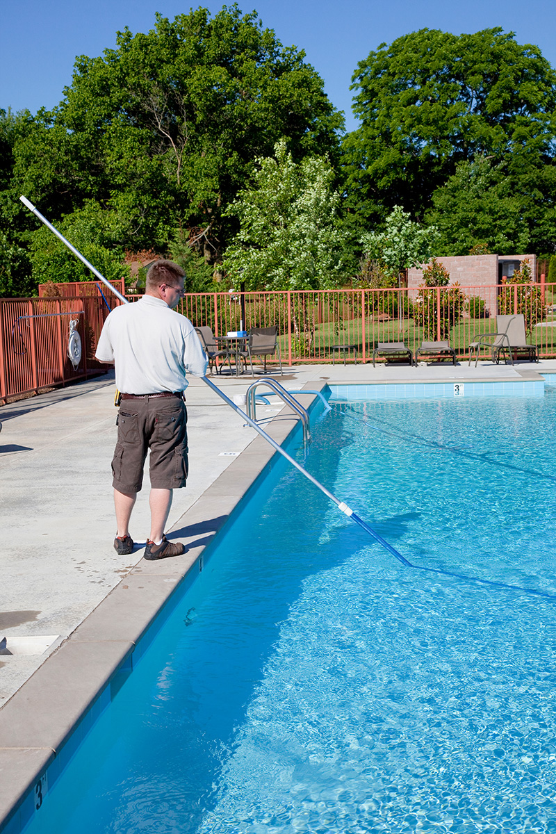 pool cleaning